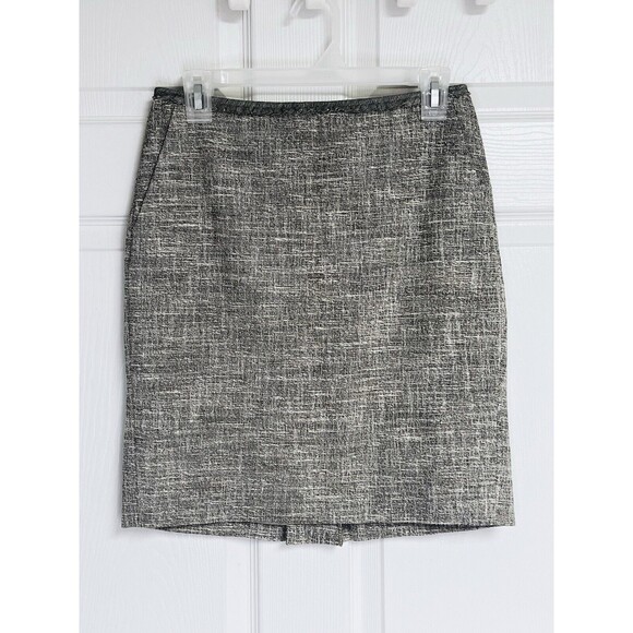 Ann Taylor Pencil Skirt Women's Sz 0 Fine Italian Fabric Oatmeal Beige Neutral - Picture 1 of 7